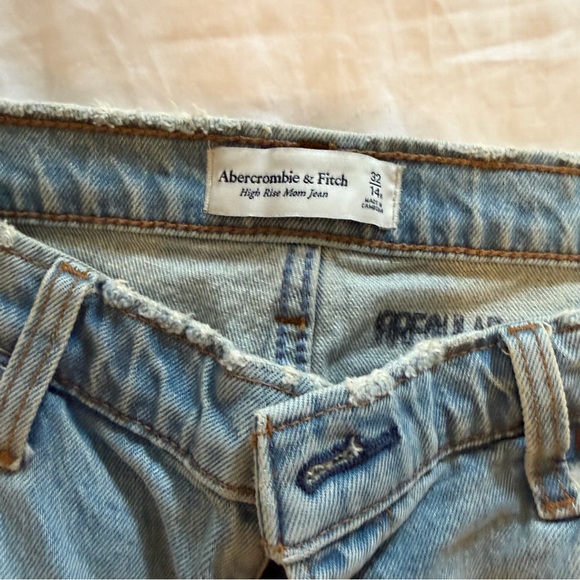 Abercrombie & Fitch Light Blue High Rise Jeans - Picture 2 of 6